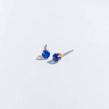 Load image into Gallery viewer, Solitaire Round Cut Birth Stone Ear Sense Stud Earrings