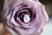 Load image into Gallery viewer, Moonstone Luxe Necklace for Sisterhood - OLOVE09