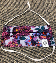 Load image into Gallery viewer, Vera Bradley Youth Pleated Mask with Adjustable Elastic children’s mask