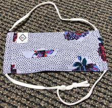 Load image into Gallery viewer, Vera Bradley Youth Pleated Mask with Adjustable Elastic children’s mask