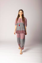 Load image into Gallery viewer, Laxmi Tassel Top. SD32