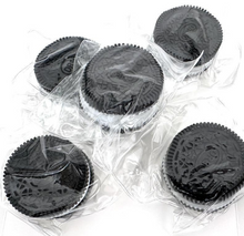 Load image into Gallery viewer, Realistic Sandwich Cookie Squeeze Toy