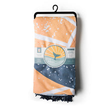 Load image into Gallery viewer, Juice Box 60&quot; Round Beach Towels