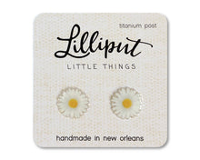 Load image into Gallery viewer, Daisy Earrings