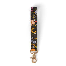 Load image into Gallery viewer, Floral Wristlet Keychain