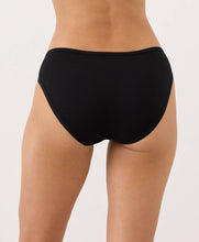 Load image into Gallery viewer, Women's Everyday Classic Fit Bikini