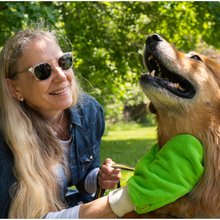 Load image into Gallery viewer, Tick Mitt Tick Remover for Dogs, Kids, and Outdoor Lovers