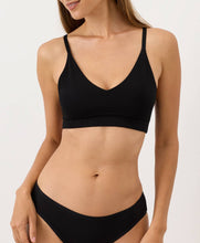 Load image into Gallery viewer, Women's Everyday Classic T-Shirt Bra