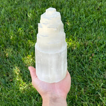 Load image into Gallery viewer, Selenite - Lamp Medium - approximately 8"