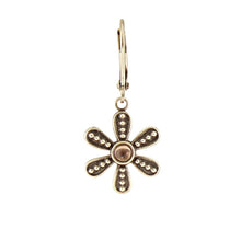 Load image into Gallery viewer, Granulated Flower Earring