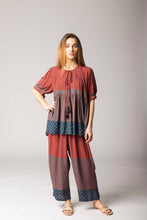 Load image into Gallery viewer, Laxmi Tassel Top. SD32