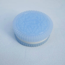 Load image into Gallery viewer, Realistic Sandwich Cookie Squeeze Toy