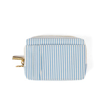 Load image into Gallery viewer, Floral Zip Wallet