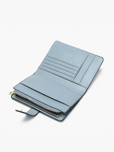 Load image into Gallery viewer, WL2612 Jane Snap Cover Bi-Fold Wallet