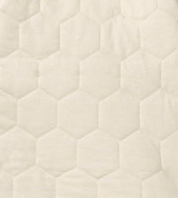 Load image into Gallery viewer, Organic Cotton Honeycomb Quilted Bunting