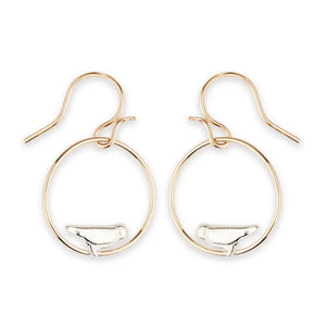 F64-mx Bird Perched On Wire Dangle Earring