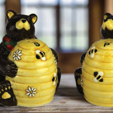 Load image into Gallery viewer, Salt and Pepper Shakers-Bear