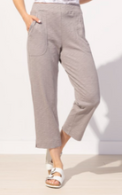 Load image into Gallery viewer, Cotton Slub Pocket Capri S26E