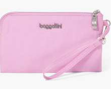 Load image into Gallery viewer, baggallini rfid wristlet