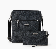 Load image into Gallery viewer, Go Bagg With RFID Phone Wristlet