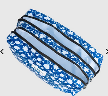 Load image into Gallery viewer, 2-Way Toiletry Bag Medium Accessory