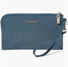 Load image into Gallery viewer, baggallini rfid wristlet