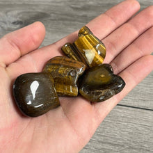 Load image into Gallery viewer, Gemstone Cat Face Figurines 1-Inch