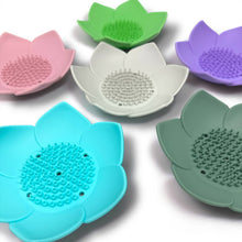 Load image into Gallery viewer, Shower Steamer Tray - Lotus Shape - Flexible Silicone
