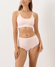 Load image into Gallery viewer, Women's Everyday Modern Scoop Bralette