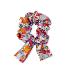 Load image into Gallery viewer, Satin Scrunchie