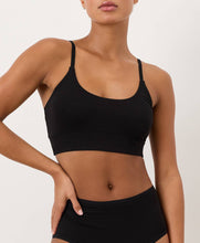 Load image into Gallery viewer, Women's Everyday Modern Scoop Bralette