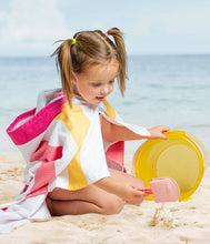 Load image into Gallery viewer, Juice Box Hooded Towels