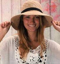 Load image into Gallery viewer, SHIHREEN Chloe Sun Hat