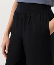 Load image into Gallery viewer, Women's Easy Drape Pant