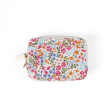 Load image into Gallery viewer, Floral Zip Wallet