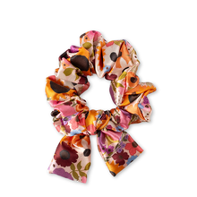 Load image into Gallery viewer, Satin Scrunchie