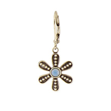Load image into Gallery viewer, Granulated Flower Earring
