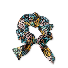Load image into Gallery viewer, Satin Scrunchie