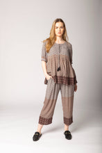 Load image into Gallery viewer, Laxmi Tassel Top. SD32